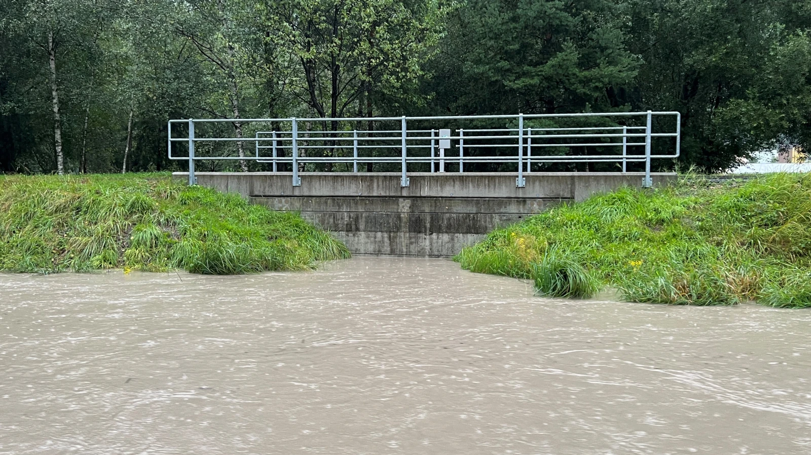 Niederschläge führen zu Überschwemmungen, © Radio Liechtenstein Niederschläge führen zu Überschwemmungen, © Radio Liechtenstein