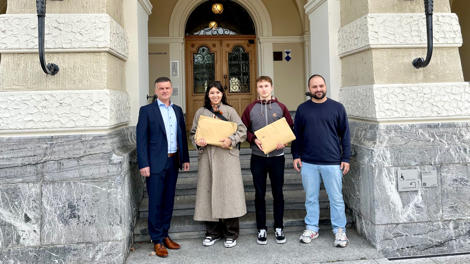 Freie Liste überreicht 2095 Unterschriften, © Radio Liechtenstein