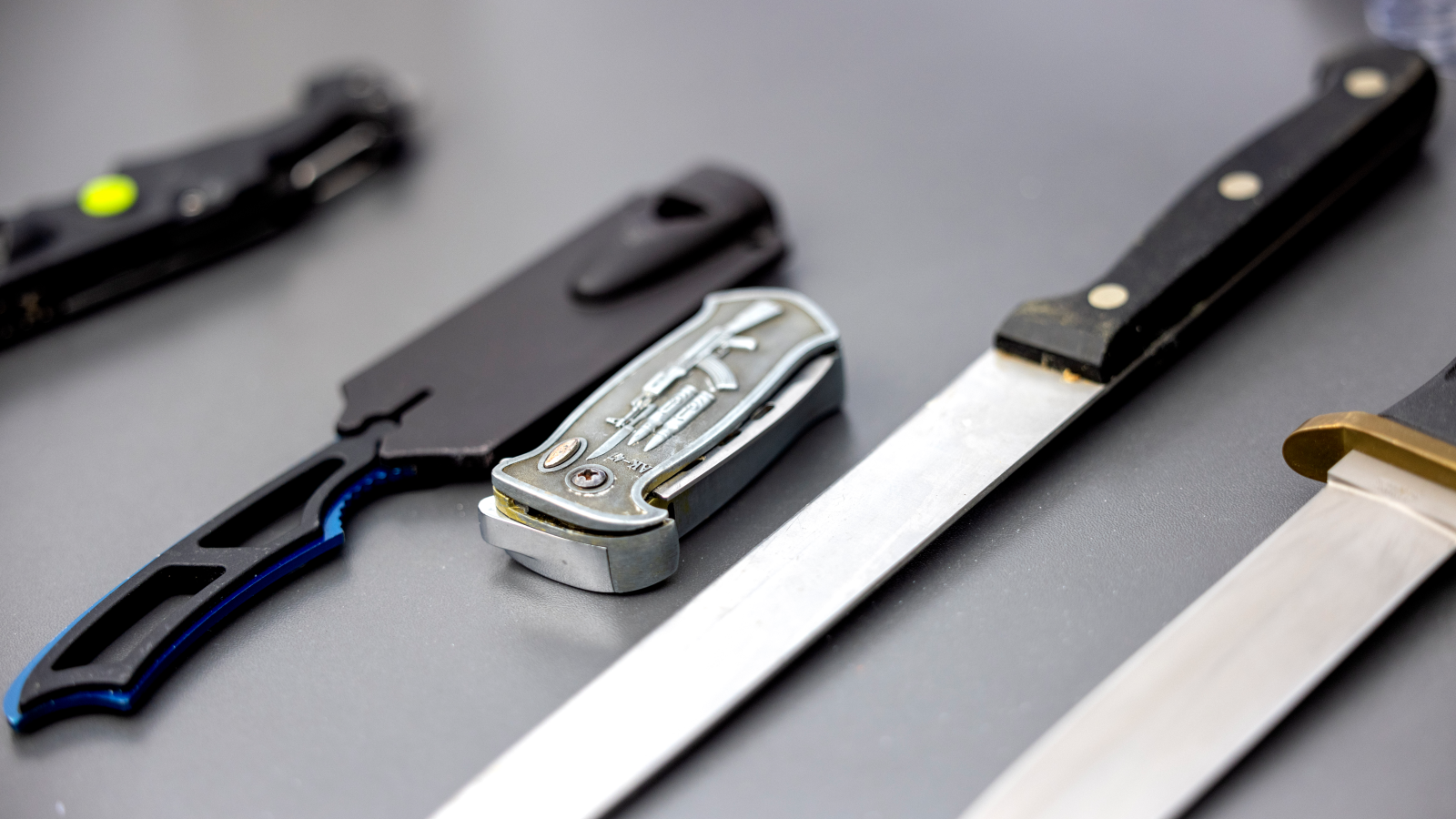 Alman Meclisi Güvenlik Paketi'ni Onayladı: Silah Yasaları Sertleşiyor!, © dpa