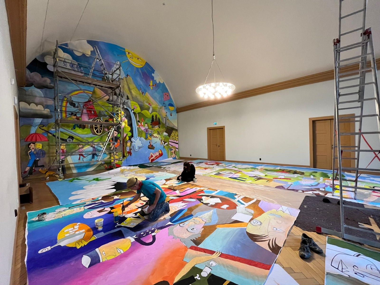 Der Popart-Künstler Jim Avignon malt im Coudray-Haus in Bad Berka für seine Ausstellung ««WasserFarbenStories»».