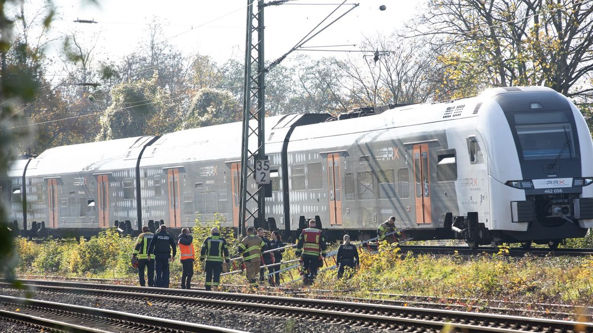 Neuss'ta Elektrik Hattı Hasarı Tren Seferlerini Aksattı!, © dpa