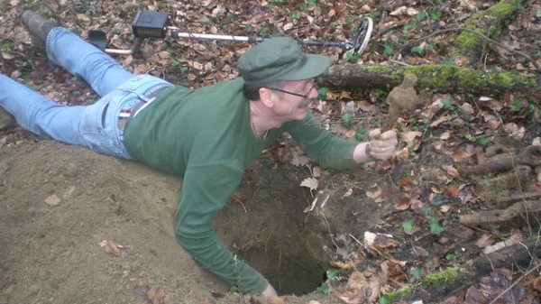Legal auf Schatzsuche: ein Einblick in die Archäologie Baselland, © HMB, Natascha Jansen, Inv. 84.18, Archäologie Baselland Legal auf Schatzsuche: ein Einblick in die Archäologie Baselland, © HMB, Natascha Jansen, Inv. 84.18, Archäologie Baselland