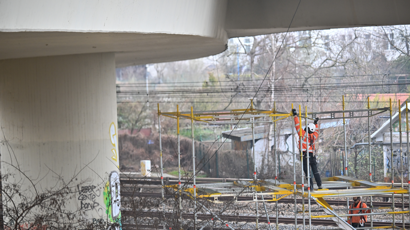 Berlin’de Ringbahn Köprüsü Krizi Derinleşiyor: Karar Yok, Belirsizlik Sürüyor, © dpa