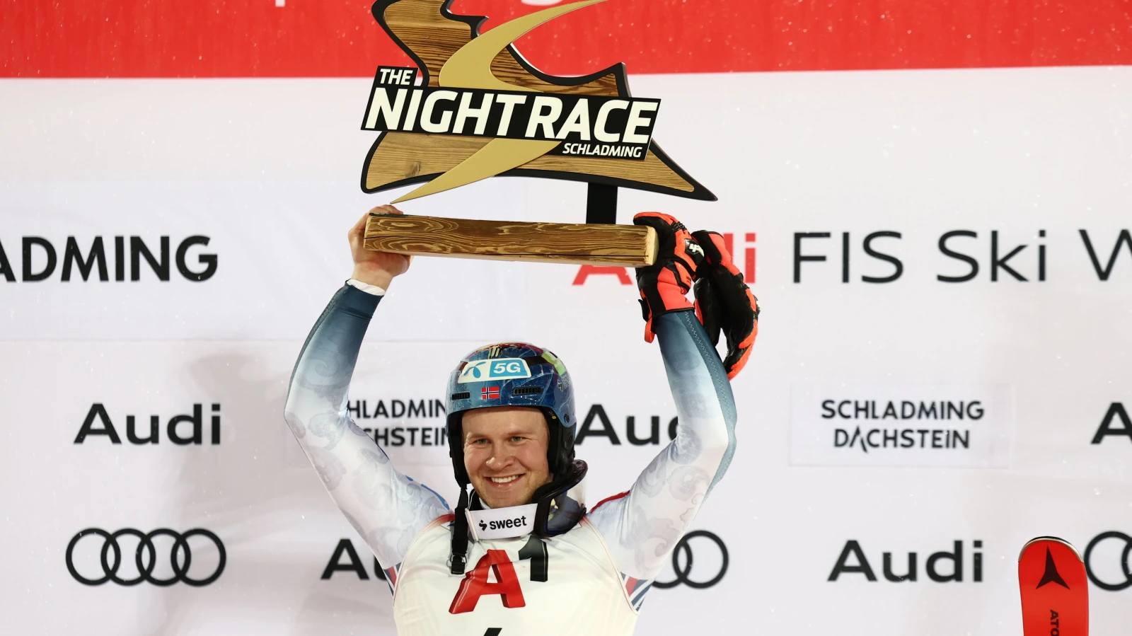 Norweger Haugan gewinnt Nachtslalom, © KEYSTONE ANNA SZILAGYI Norweger Haugan gewinnt Nachtslalom, © KEYSTONE ANNA SZILAGYI