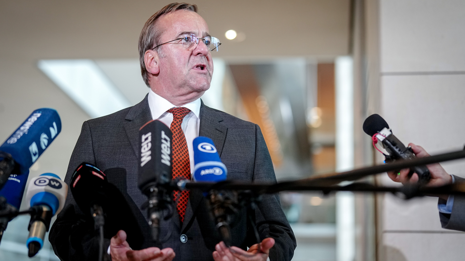 Savunma Bakanı Pistorius’tan Grönland Açıklaması!, © Kay Nietfeld/dpa