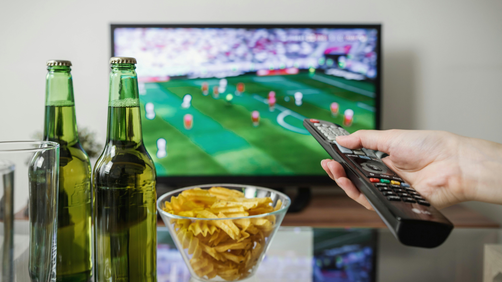 Restaurants dürfen während der EM länger offen haben, © JESHOOTS.com