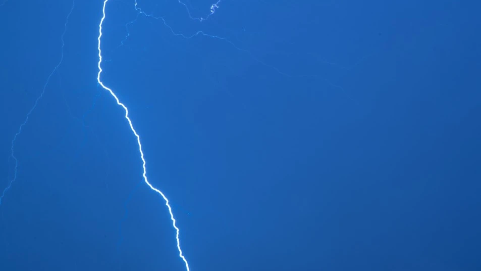 Stromunterbruch durch Blitzeinschlag, © Keystone-SDA Stromunterbruch durch Blitzeinschlag, © Keystone-SDA