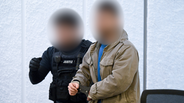 🎧 Berlin'de İŞİD Terör Eylemi Engellendi: İddialar Ciddi, © Bernd Weißbrod/dpa