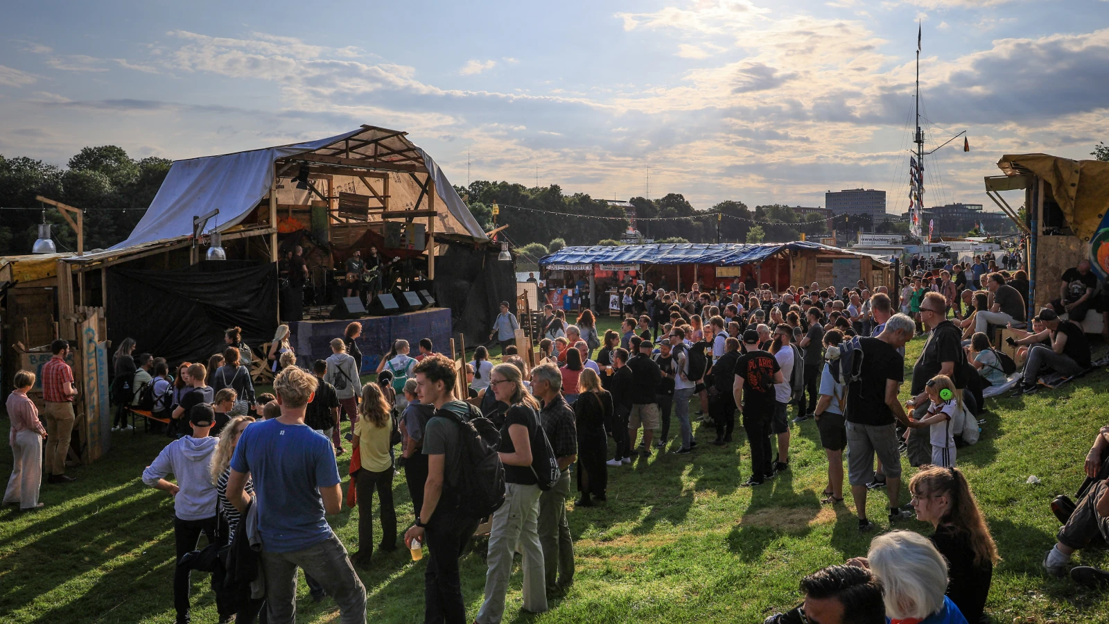 'Deichbrand Festivali' Başlıyor, © dpa 'Deichbrand Festivali' Başlıyor, © dpa