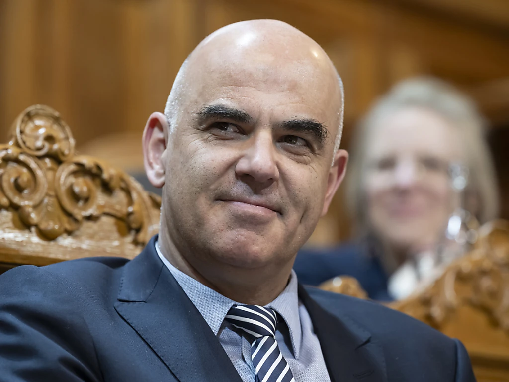 Drei Kandidaten für den Posten des Generalsekretärs im Rennen, © Keystone/SDA Drei Kandidaten für den Posten des Generalsekretärs im Rennen, © Keystone/SDA