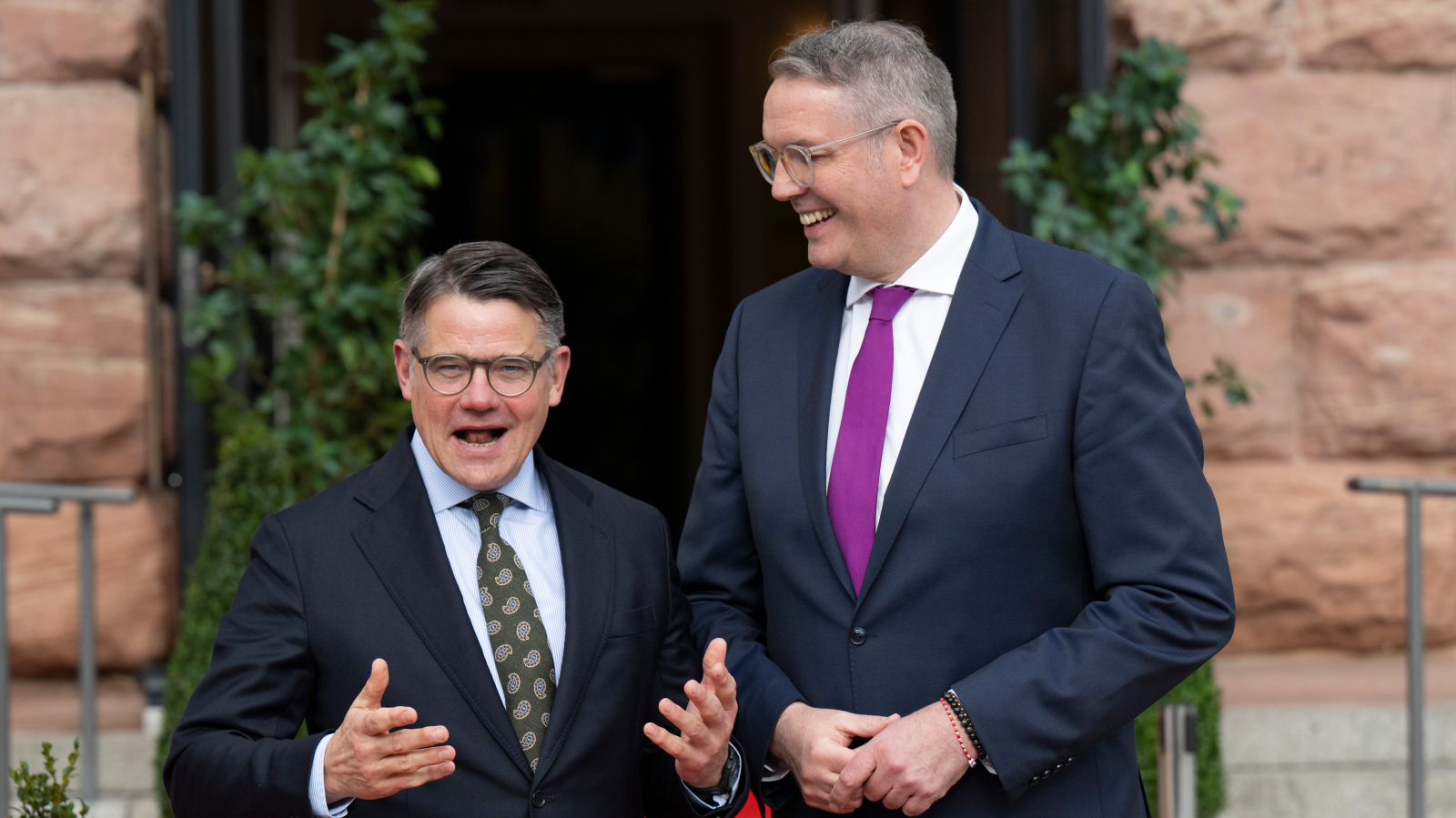 "Vatandaşın güvenlik endişesi var, bu bir ten rengi meselesi değil.", © Boris Roessler/dpa