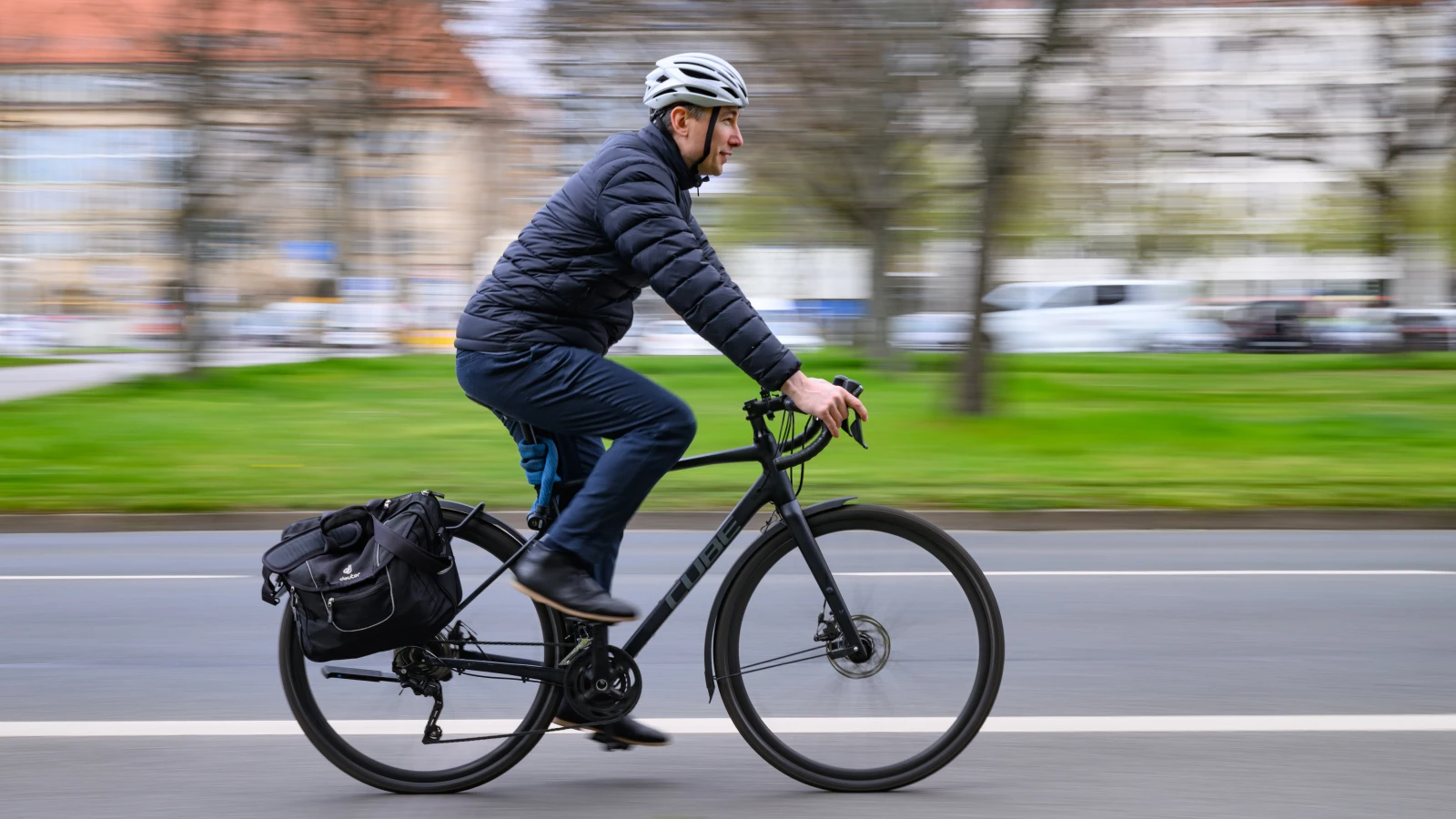 BW’de Bisiklet Altyapısı Genişliyor: 800 km Yeni Yol!, © dpa BW’de Bisiklet Altyapısı Genişliyor: 800 km Yeni Yol!, © dpa
