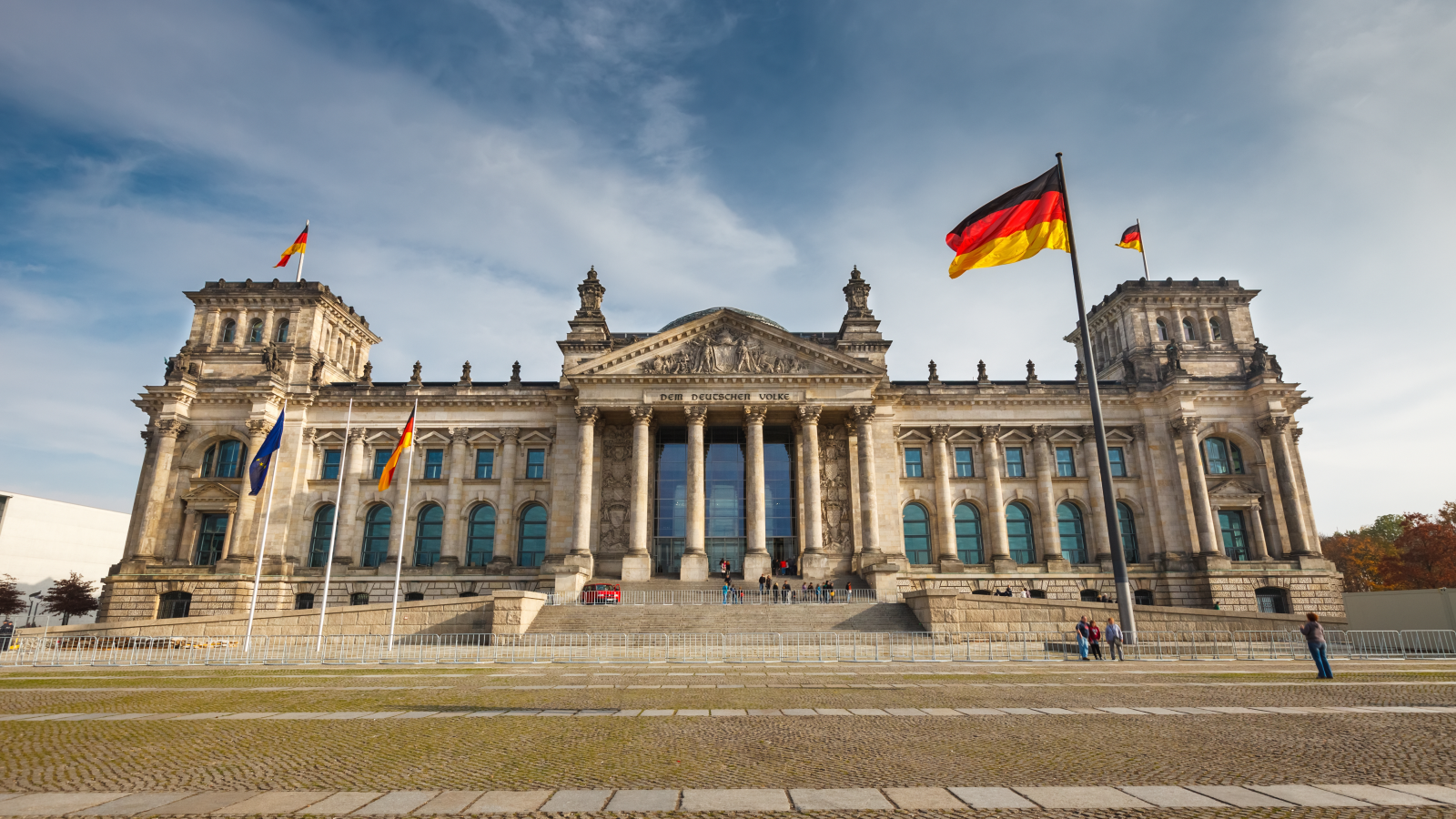 SEÇİM 2025: PARTİLERİN PROGRAMLARINDA NELER VAR?, © shutterstock