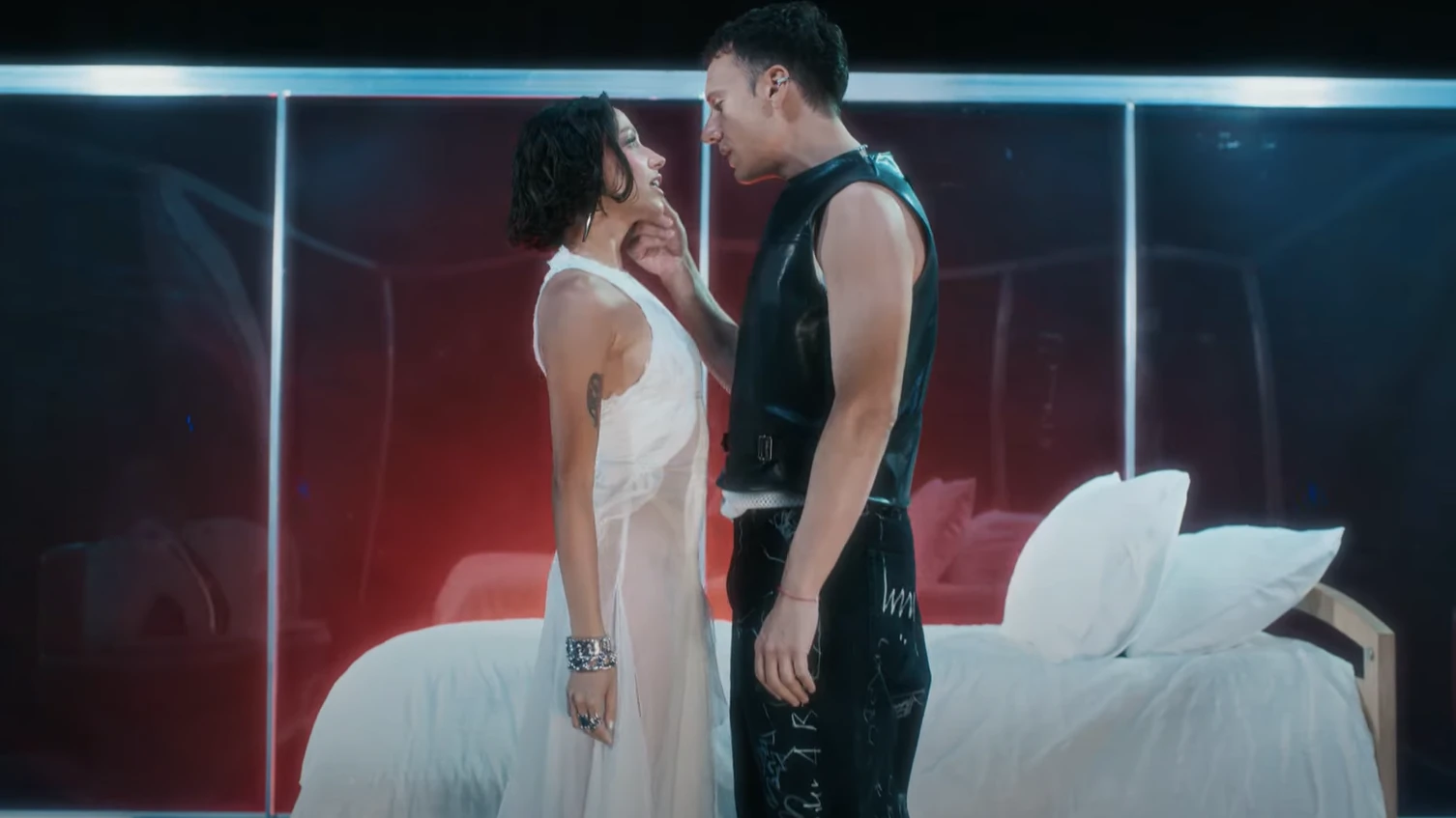 Edis ve Zeynep Bastık’tan Olay Düet!, © Youtube Edis ve Zeynep Bastık’tan Olay Düet!, © Youtube