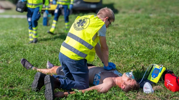 Ihre Hilfe kann Leben retten, © Schweizerisches Rotes Kreuz Ihre Hilfe kann Leben retten, © Schweizerisches Rotes Kreuz