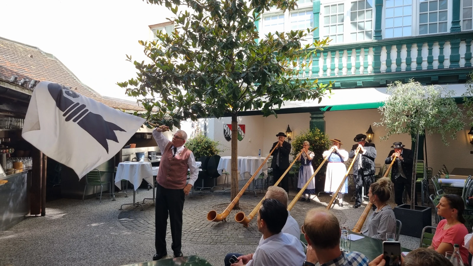 Basel wird zum Jodel-Mekka Basel wird zum Jodel-Mekka