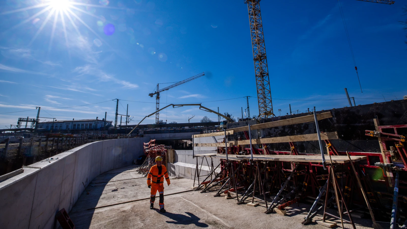 Almanya’da Demiryolu Yenilemeleri Gecikiyor – Bremen Hattı da Risk Altında, © dpa Almanya’da Demiryolu Yenilemeleri Gecikiyor – Bremen Hattı da Risk Altında, © dpa