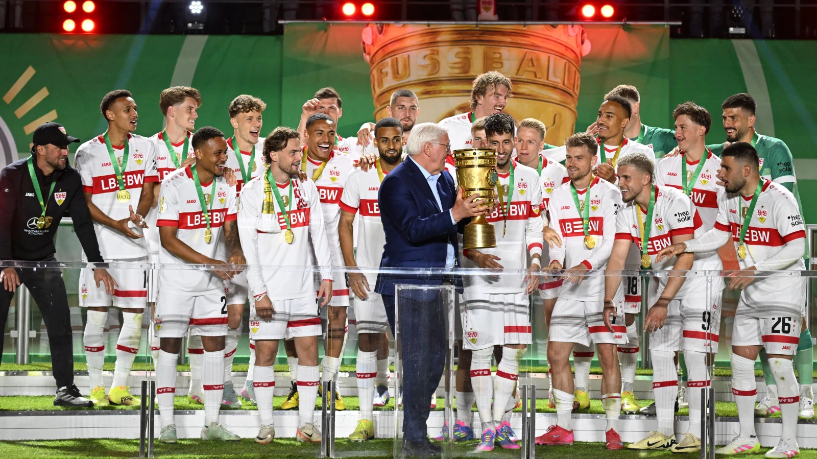 DFB Kupasını Stuttgart Kazandı!, © dpa DFB Kupasını Stuttgart Kazandı!, © dpa