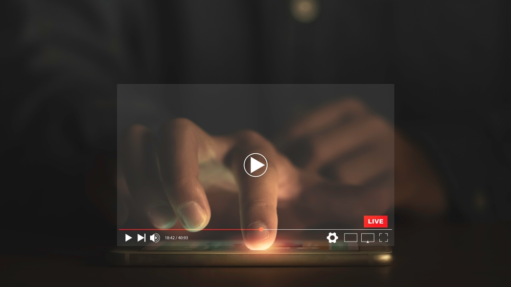 YouTube'da Sesinizi veya Yüzünüzü Kullanan Deepfake Videoları Kaldırtabileceksiniz, © shutterstock