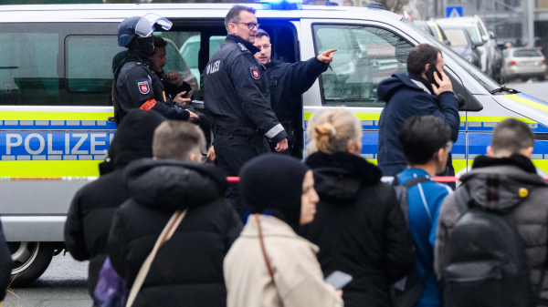 Salzgitter’de Polis Okul Tahliye Etti, Ne Oldu?, © Julian Stratenschulte/dpa