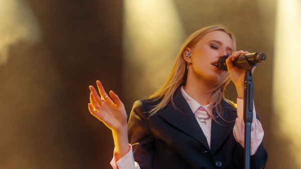 LEA beim HUK Coburg Open Air Sommer, © Calvin Müller