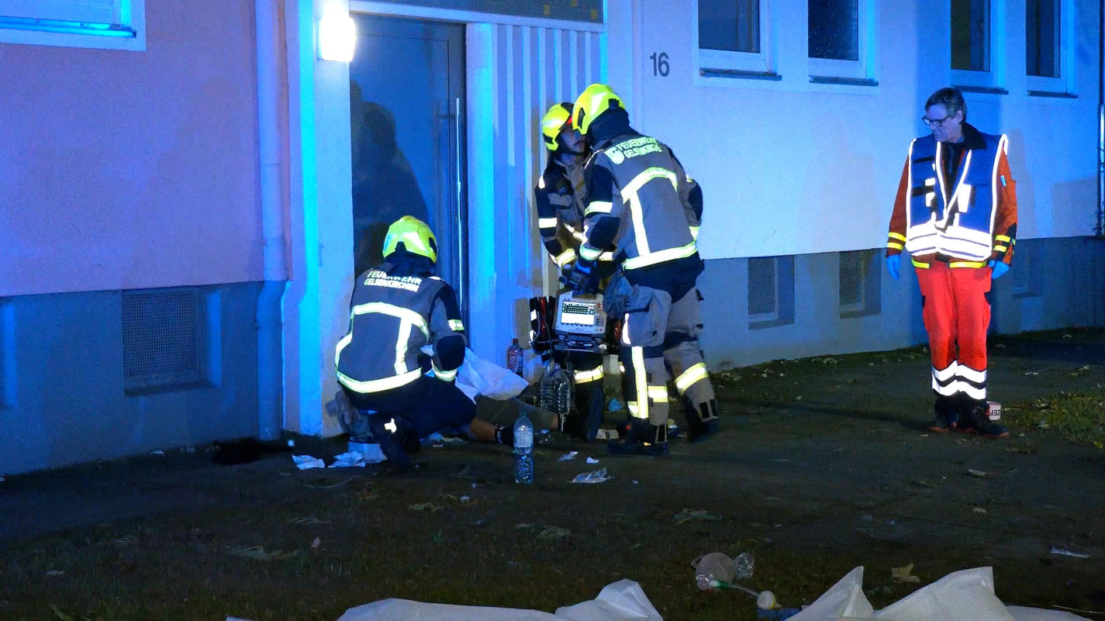 Gelsenkirchen’de Büyük Kavga: Çok Sayıda Yaralı!, © Justin Brosch/dpa Gelsenkirchen’de Büyük Kavga: Çok Sayıda Yaralı!, © Justin Brosch/dpa