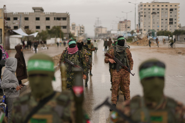 Die Hamas will eine weitere Geisel freilassen. (Archivbild), © Abdel Kareem Hana/AP/dpa