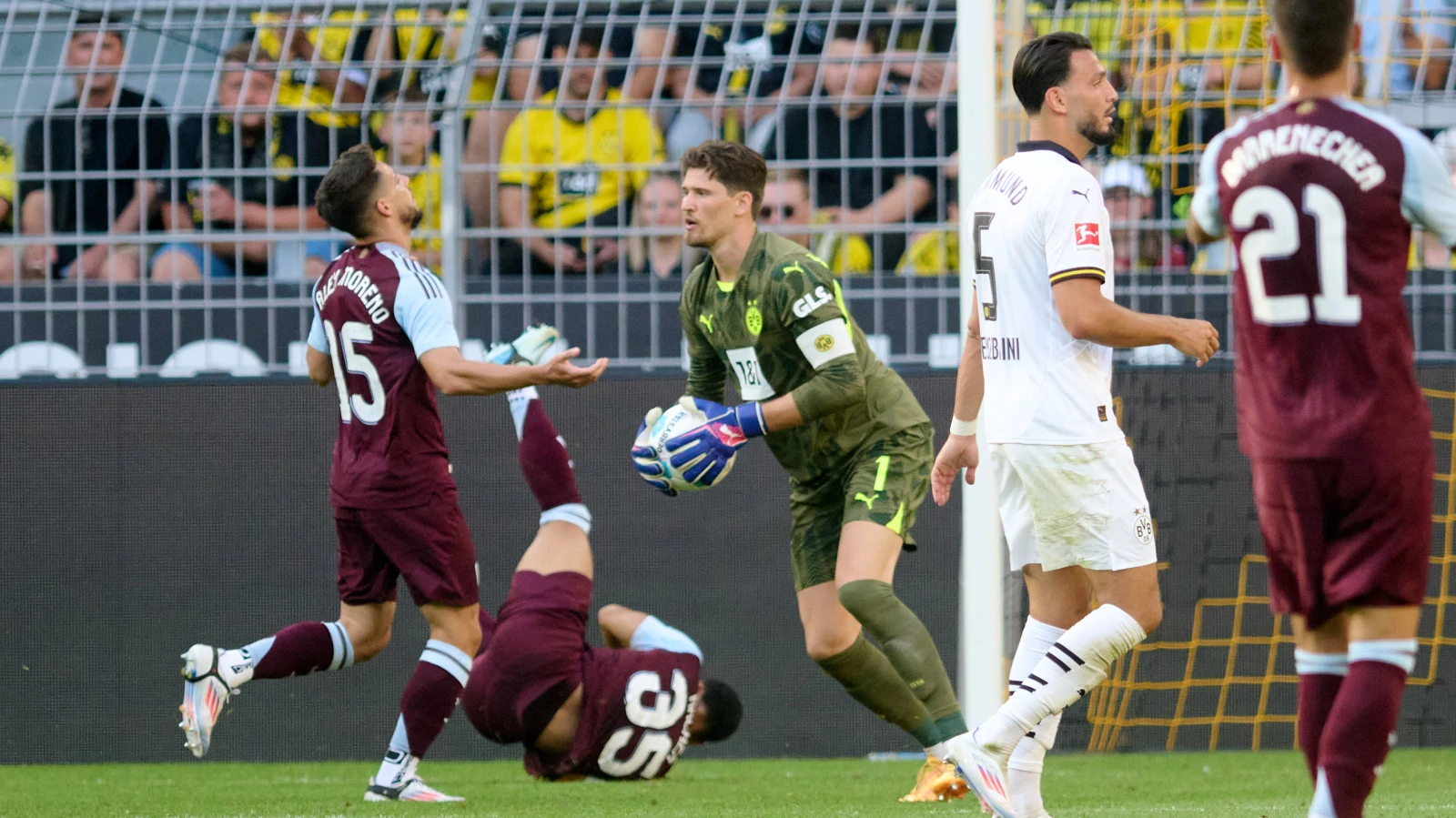 Kobel soll Sommer als Nummer 1 ablösen, © KEYSTONE / BERND THISSEN Kobel soll Sommer als Nummer 1 ablösen, © KEYSTONE / BERND THISSEN