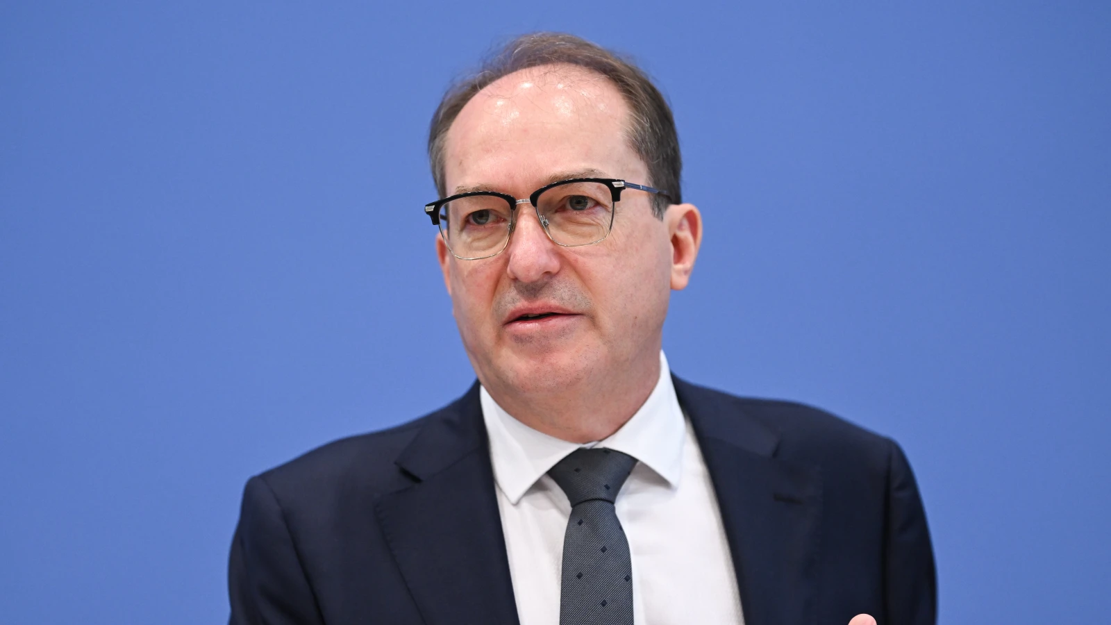 İçişleri Bakanı Dobrindt: “Noel Pazarları Güvenli”, © Britta Pedersen/dpa İçişleri Bakanı Dobrindt: “Noel Pazarları Güvenli”, © Britta Pedersen/dpa