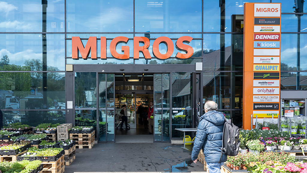 Migros verkauft Bereiche und baut Stellen ab, © Keystone / SDA / Archivbild