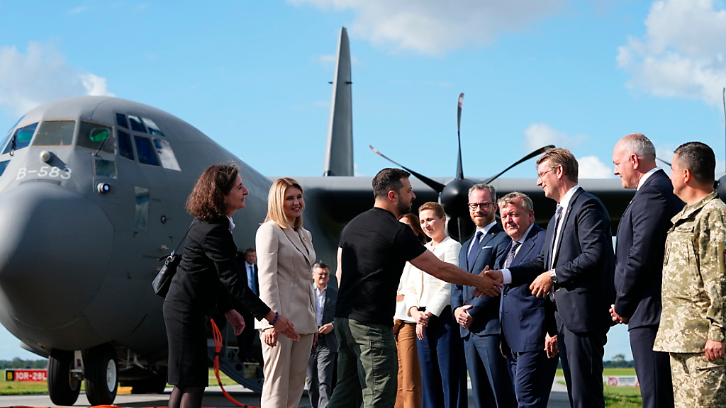 Lieferung dänischer F-16-Jets an Ukraine verzögert sich, © Mads Claus Rasmussen/Ritzau Scanpix Foto/AP/dpa