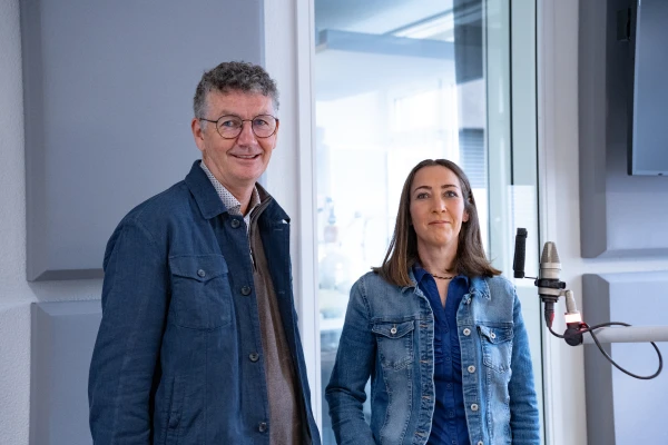 Martin Roost, Vorsitzender BöF Begleitgremium ökologische Förderbeiträge und Michèle Vogelsanger, Teamleiterin Grünflächen & Ufer bei SH POWER im Energietalk «Um WATT geht’s?», © Radio Munot Martin Roost, Vorsitzender BöF Begleitgremium ökologische Förderbeiträge und Michèle Vogelsanger, Teamleiterin Grünflächen & Ufer bei SH POWER im Energietalk «Um WATT geht’s?», © Radio Munot