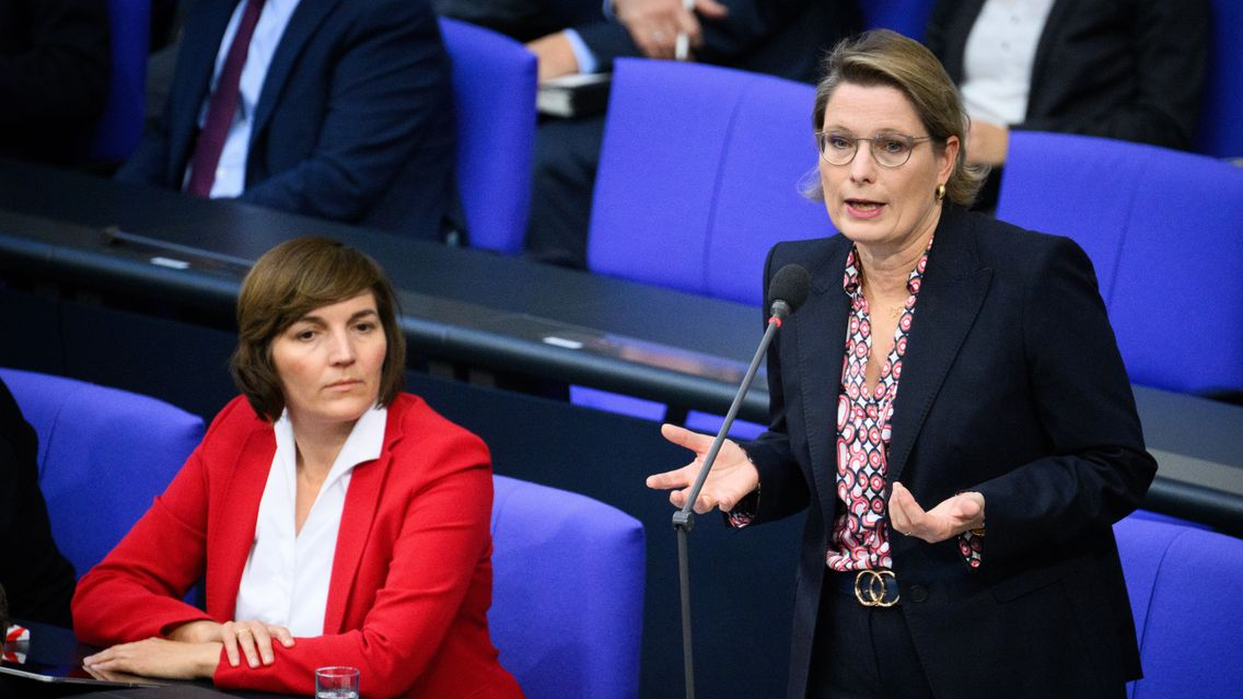 AB'de Zorunlu Chats Denetimi Şimdilik Rafa Kalktı!, © dpa