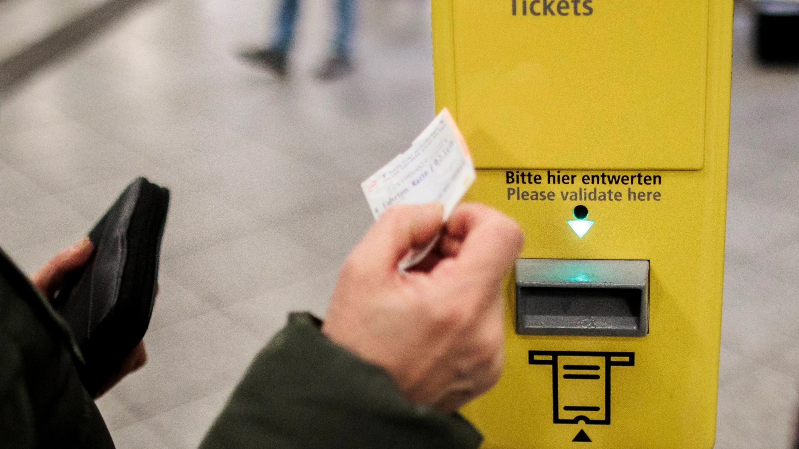 Berlin'de Tek Kullanımlık Tam Bilet 3,80 Euro Oluyor! , © dpa Berlin'de Tek Kullanımlık Tam Bilet 3,80 Euro Oluyor! , © dpa