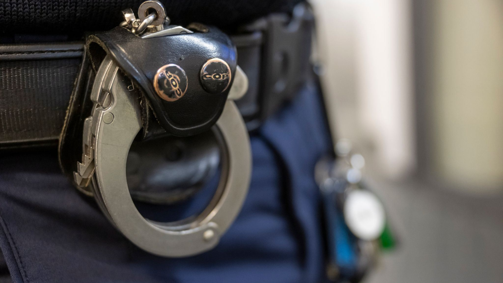 Frankfurt’ta Baseball Sopalı Saldırı: İki Şüpheli Tutuklandı!, © dpa