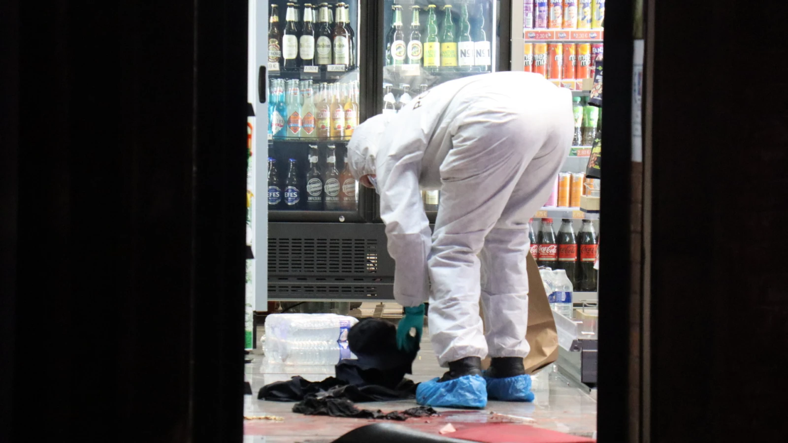 Mannheim’de Kiosk Saldırısı: Polis 26 Yaşındaki Şüpheliyi Tutukladı, © René Priebe/dpa Mannheim’de Kiosk Saldırısı: Polis 26 Yaşındaki Şüpheliyi Tutukladı, © René Priebe/dpa