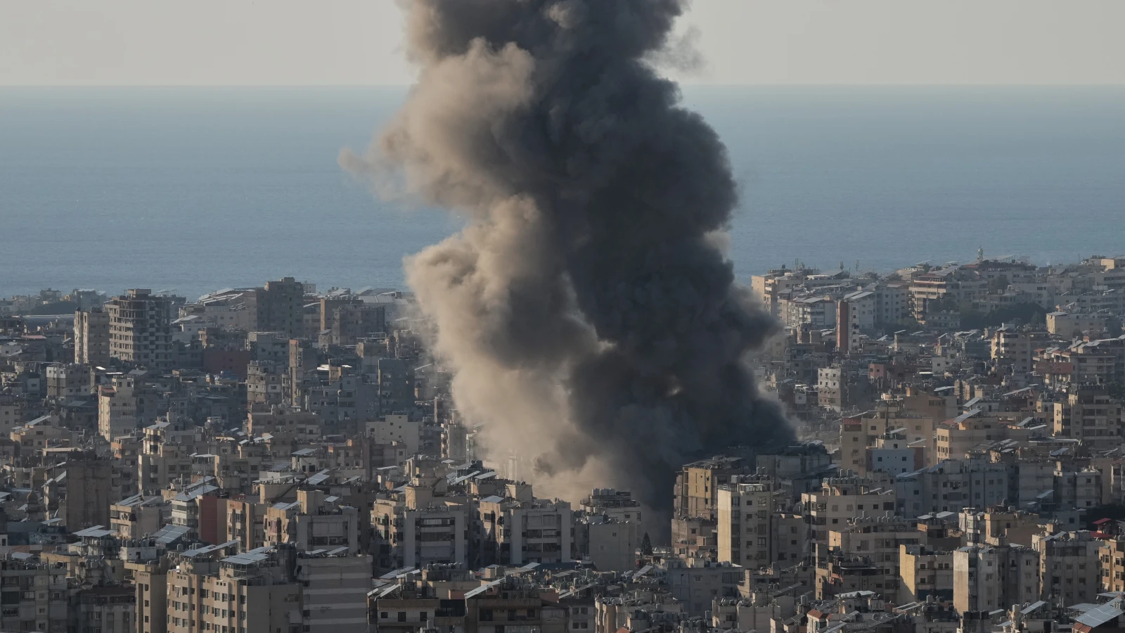 Ortadoğu’da Savaş: 30 Bin Alman Kriz Bölgesinde, © Hassan Ammar/AP/dpa Ortadoğu’da Savaş: 30 Bin Alman Kriz Bölgesinde, © Hassan Ammar/AP/dpa