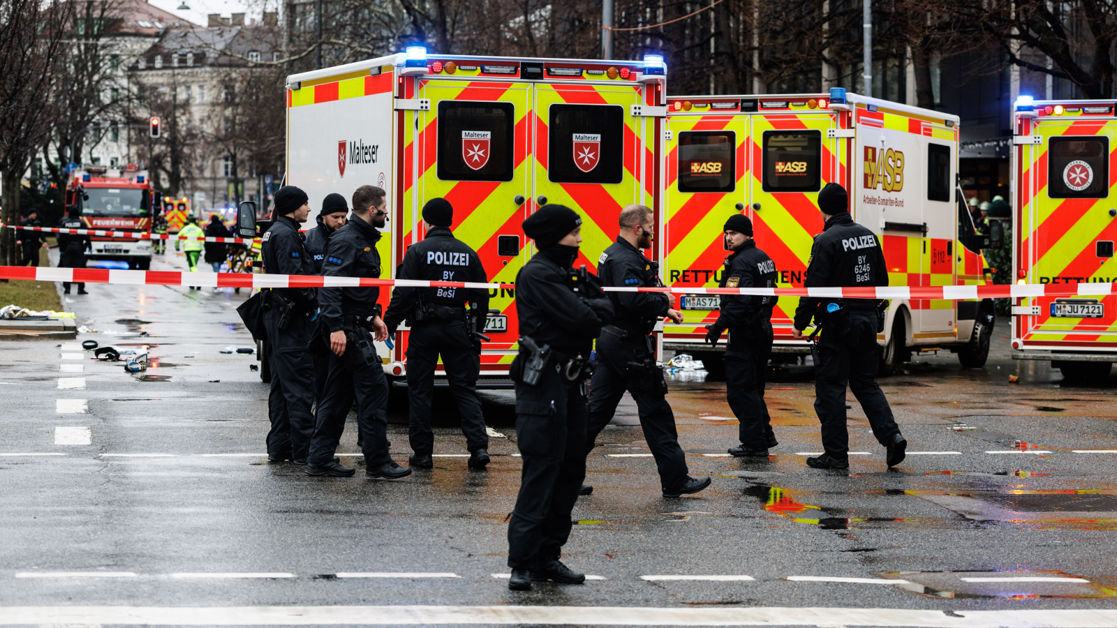 "Bitterer Tag für München" - Asylbewerber fährt in Demo, © KEYSTONE/DPA/Matthias Balk