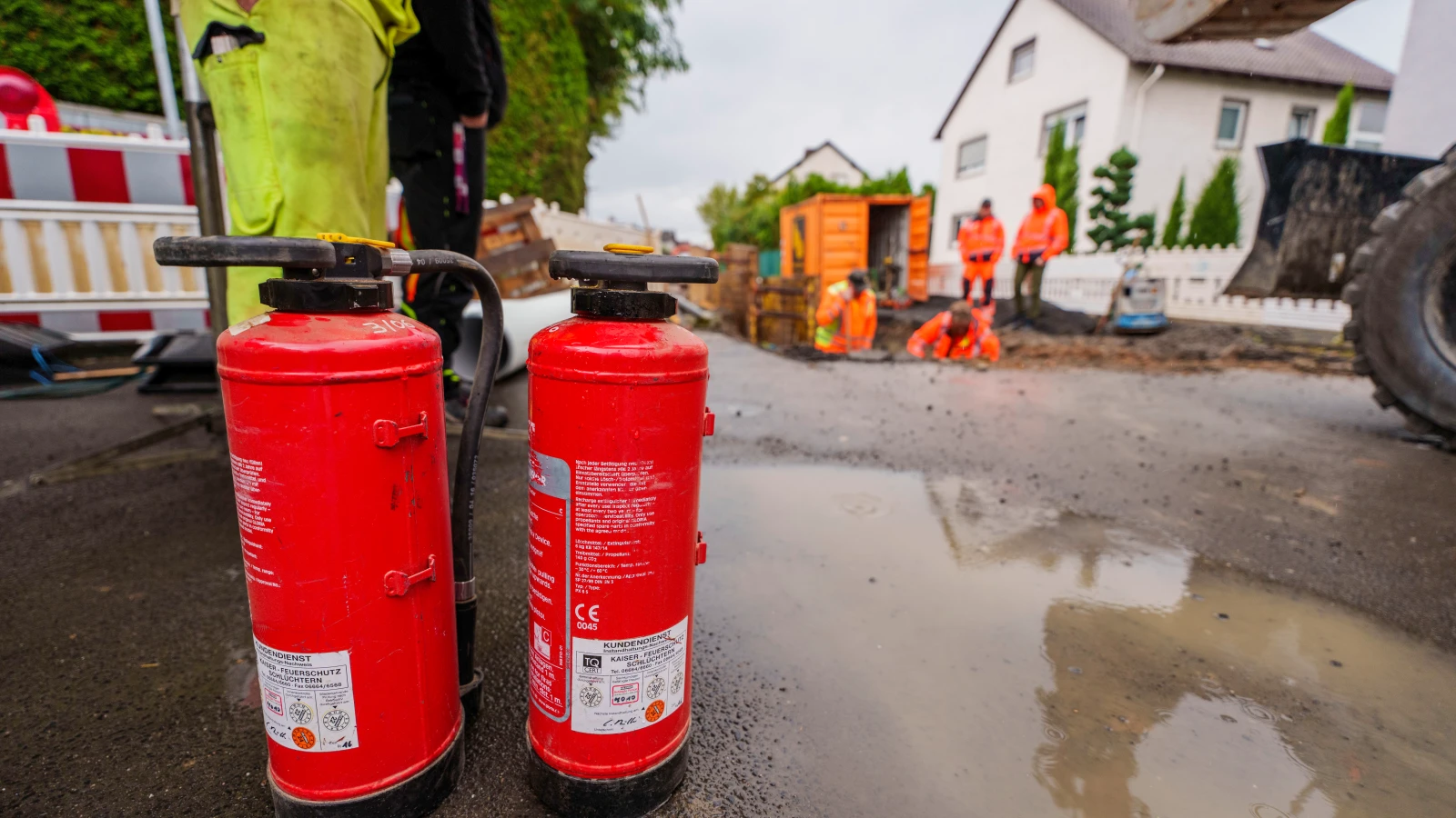AACHEN’DE GAZ SIZINTISI ALARMI: BÖLGE TAHLİYE EDİLDİ, © dpa AACHEN’DE GAZ SIZINTISI ALARMI: BÖLGE TAHLİYE EDİLDİ, © dpa