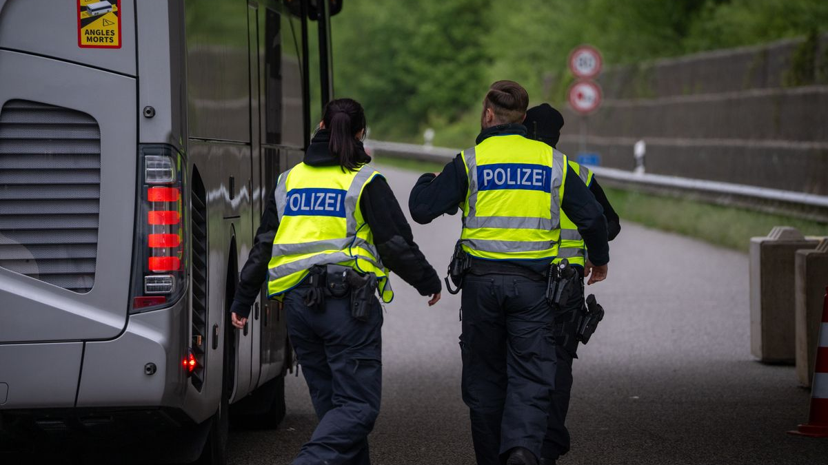 Fransa ve İsviçre Sınırlarında Göç Kontrolleri Sıkılaştı!, © Harald Tittel/dpa