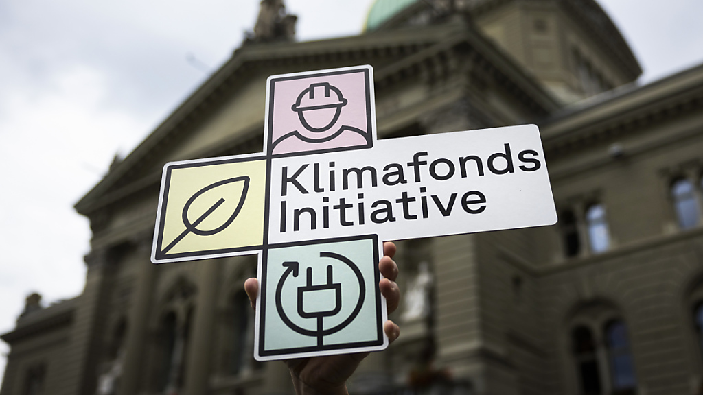 SP und Grüne reichen Initiative für einen Klimafonds ein, © Keystone/SDA