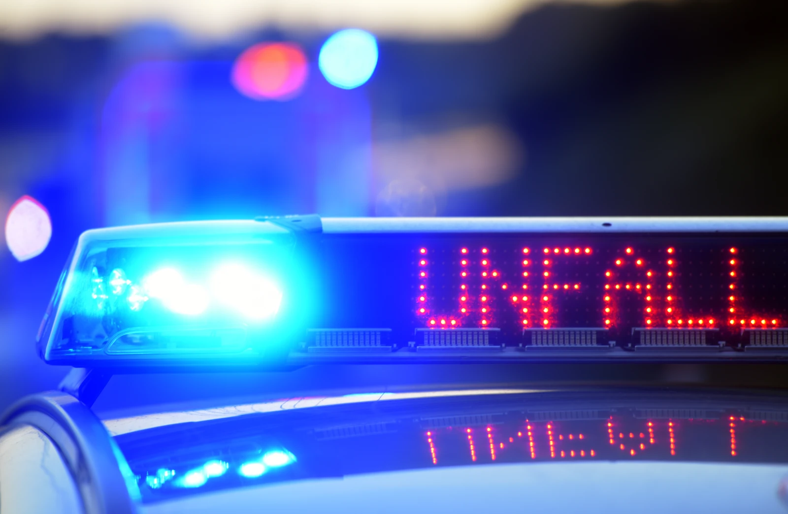 A45’te Peş Peşe İki Kamyon Kazası!, © Stefan Puchner/dpa A45’te Peş Peşe İki Kamyon Kazası!, © Stefan Puchner/dpa