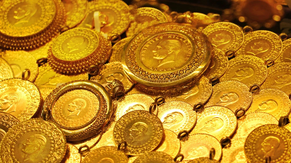 Gold, © Shutterstock Gold, © Shutterstock