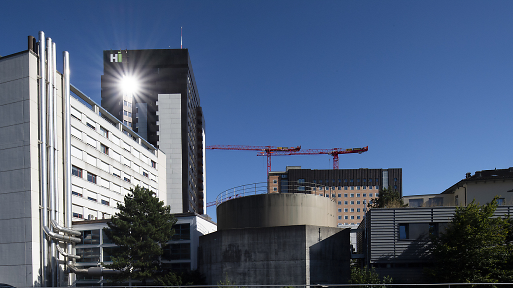  St. Galler Spitalverbund fehlt Sparstrategie, © Keystone / SDA / Symbolbild