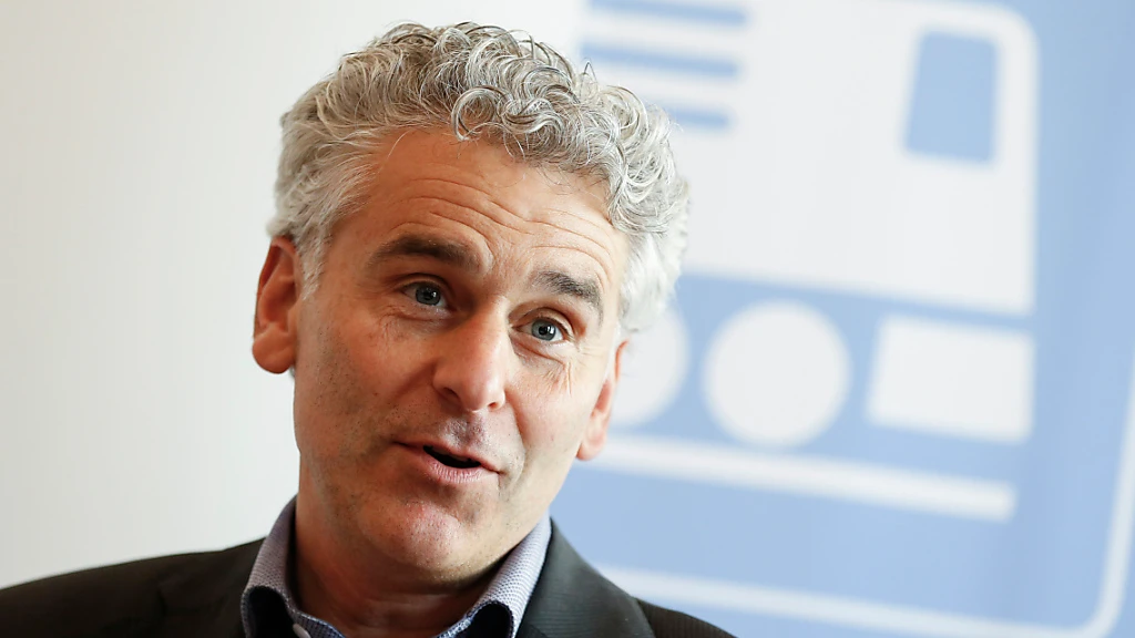 ÖV-Verbandsdirektor für mehr Billett-Toleranz - aber nur im Zug, © Keystone-SDA ÖV-Verbandsdirektor für mehr Billett-Toleranz - aber nur im Zug, © Keystone-SDA