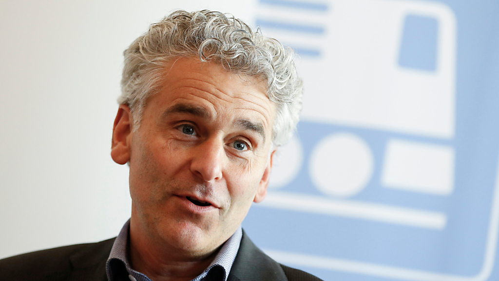 ÖV-Verbandsdirektor für mehr Billett-Toleranz - aber nur im Zug, © Keystone-SDA