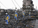 Nach Schwerem Erdbeben In Japan Bislang 126 Todesopfer Gefunden