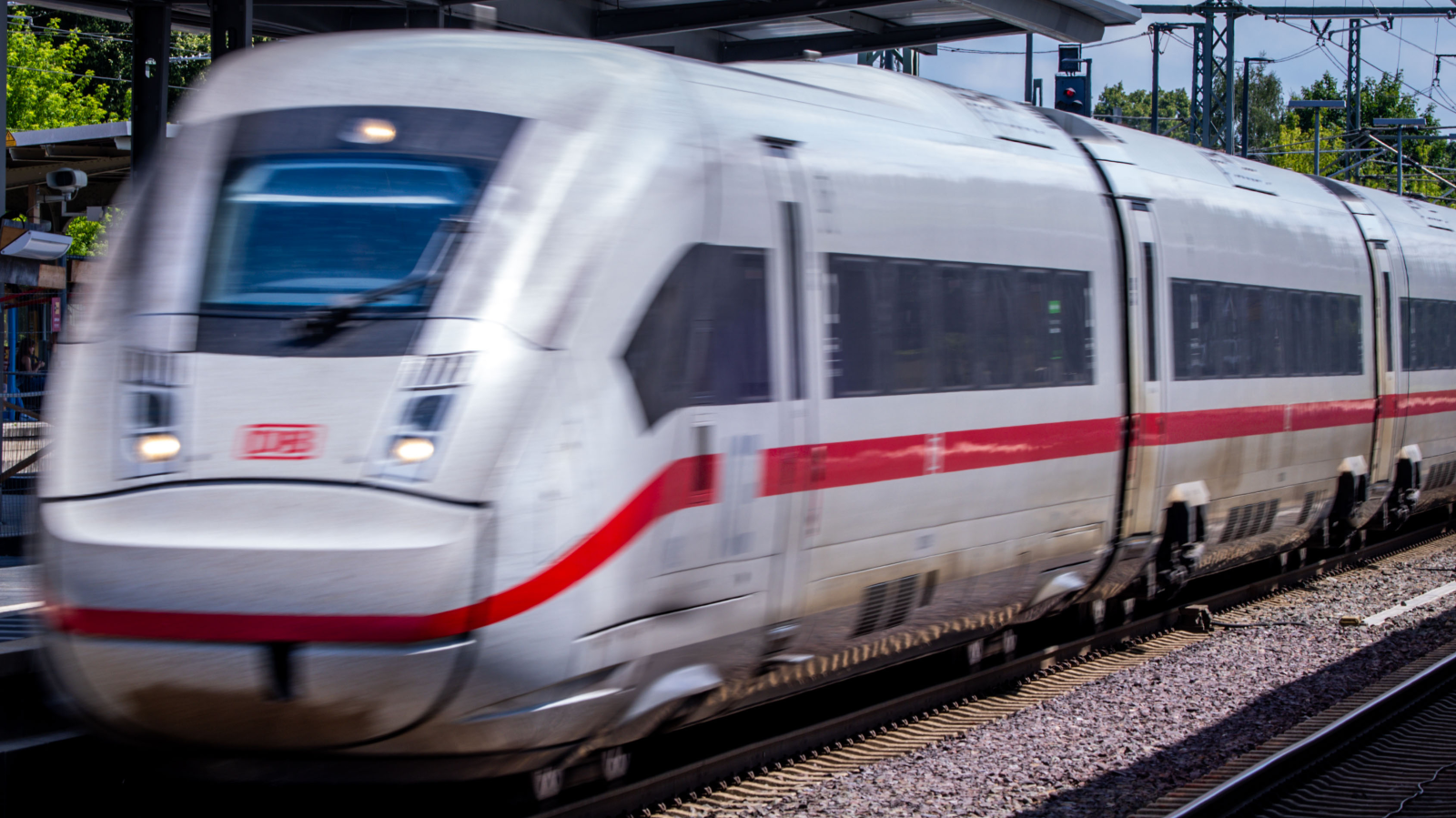 Rheinland-Pfalz’ta 2026 tren seferlerinde büyük değişiklikler, © dpa