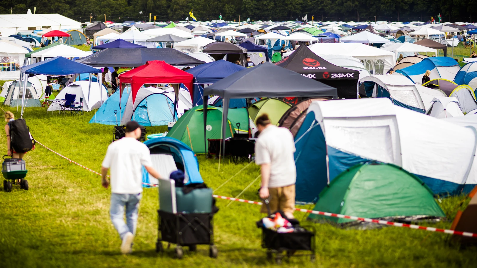 Hurricane Festivali Güvenlik ve Güvenlik Yaklaşımı, © Moritz Frankenberg/dpa - Sembol Foto Hurricane Festivali Güvenlik ve Güvenlik Yaklaşımı, © Moritz Frankenberg/dpa - Sembol Foto