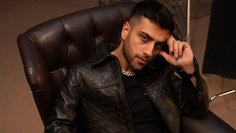 Reynmen ve Bilal Sonses İmzalı Yeni Tekli 'Tavrına Hayran' Dinleyicilerden Tam Not Aldı!, © Fotoğraf sanatçının resmi instagram sayfasından alınmıştır. Reynmen ve Bilal Sonses İmzalı Yeni Tekli 'Tavrına Hayran' Dinleyicilerden Tam Not Aldı!, © Fotoğraf sanatçının resmi instagram sayfasından alınmıştır.